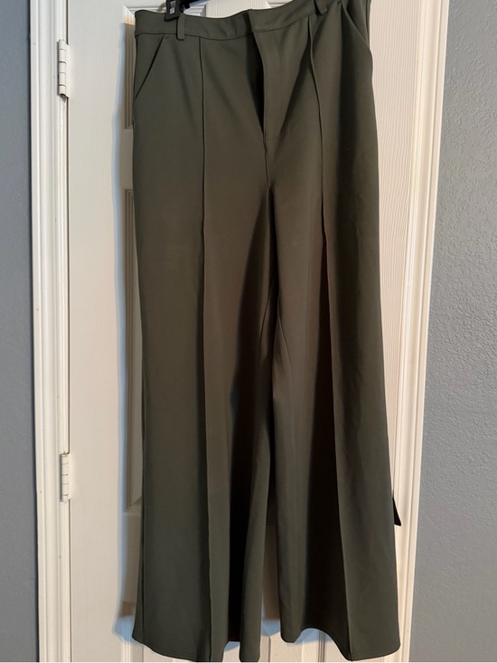 Barr III Wide-Leg High-Waist Pants in Olive Green - Picture 2 of 11